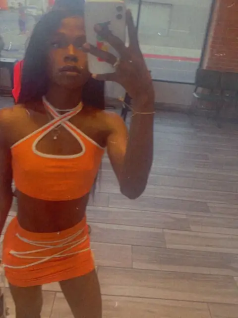 Tsqueenenola2.0 on OnlyFans