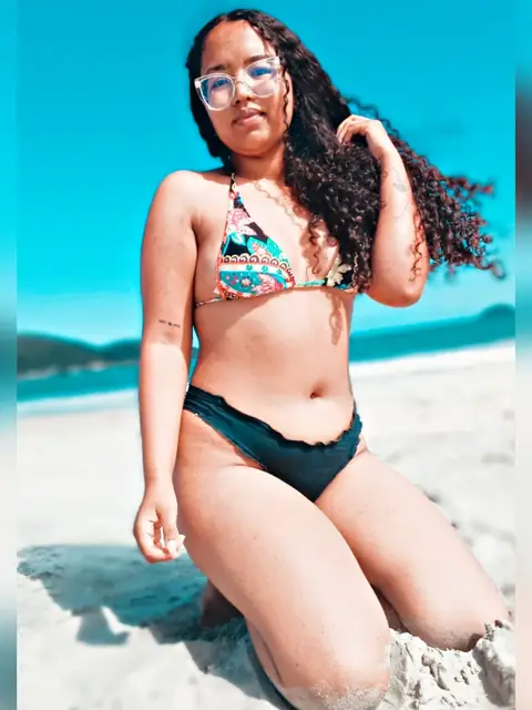 Chandoumila on OnlyFans