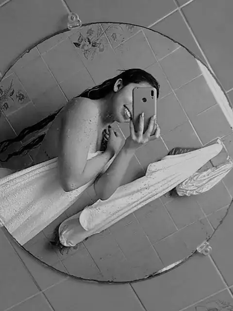 Angie paola on OnlyFans