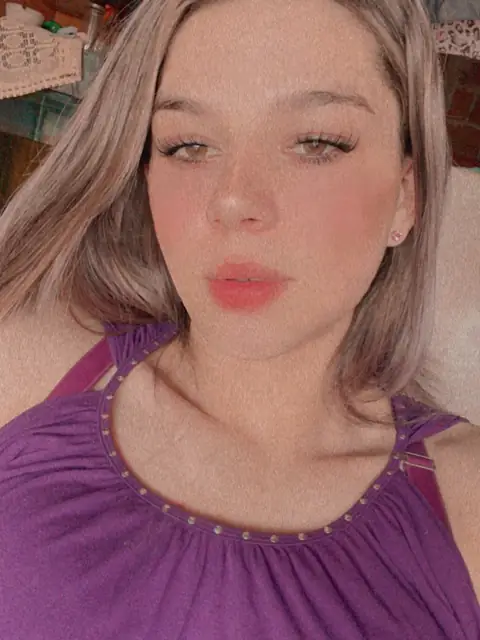 Larissa Antunes on OnlyFans