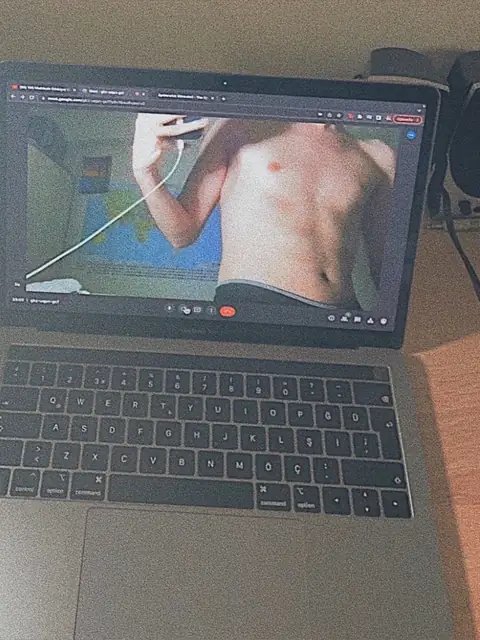 eMc on OnlyFans