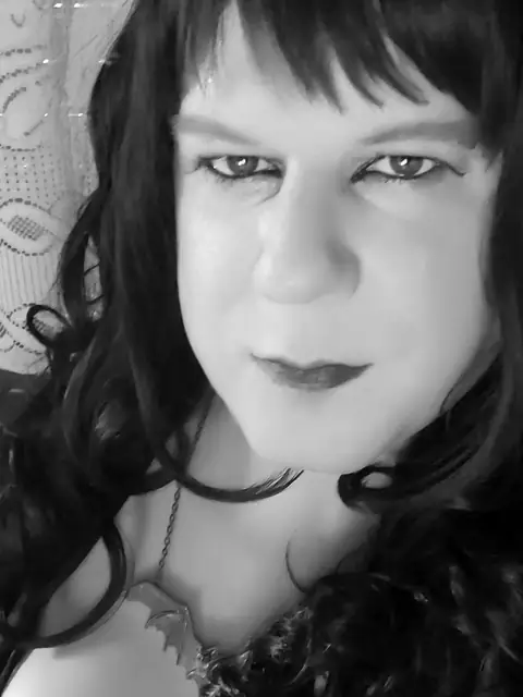 Elizabeth Cardwell on OnlyFans