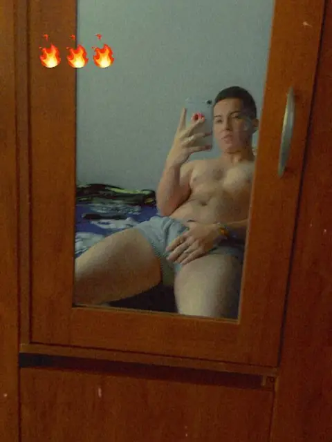 Esteban Herrera on OnlyFans