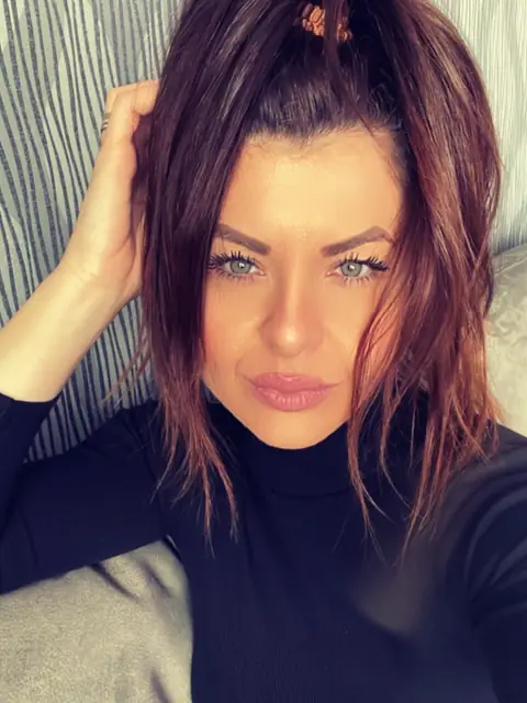 Alyma on OnlyFans