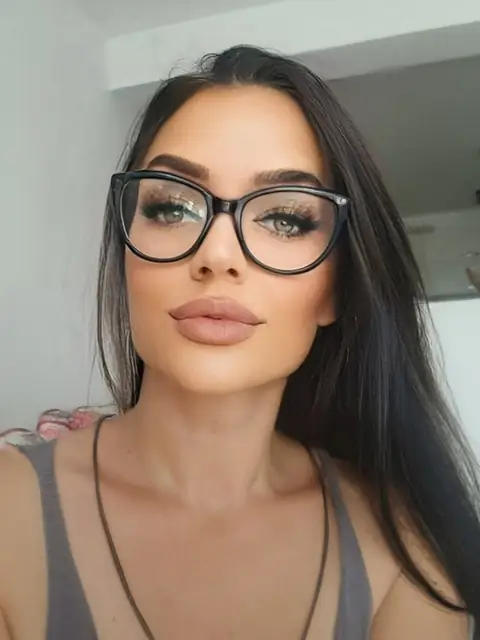 Misha Barton on OnlyFans