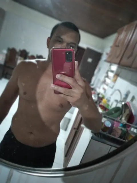 ReNAn OlIvEiRa on OnlyFans