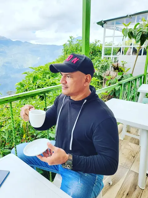 Humberto Morales on OnlyFans