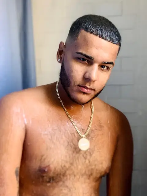 Yirzak056 on OnlyFans