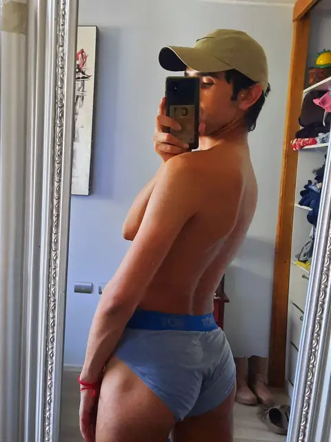 Arturo Branada on OnlyFans