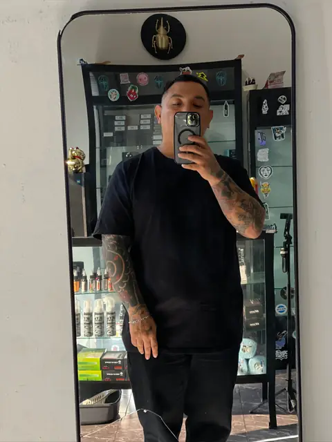Hector Ojeda on OnlyFans