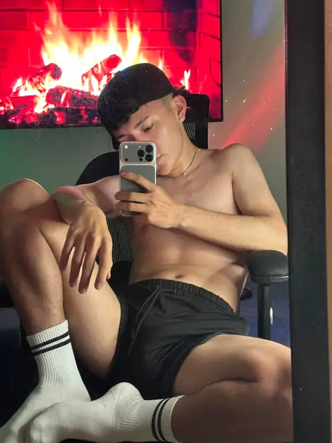 I'm Johnnier on OnlyFans