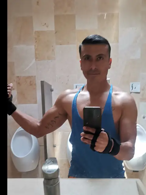 DANIEL GARRO on OnlyFans