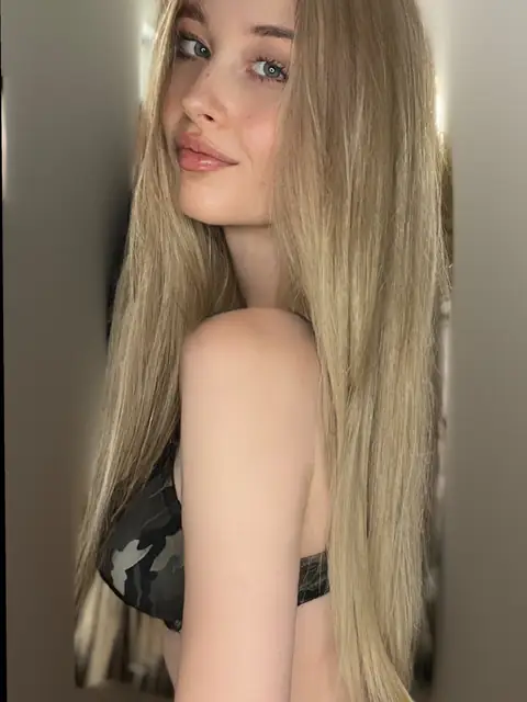 Elli on OnlyFans