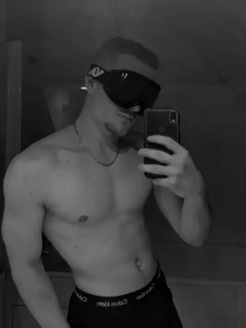Goldenboy on OnlyFans