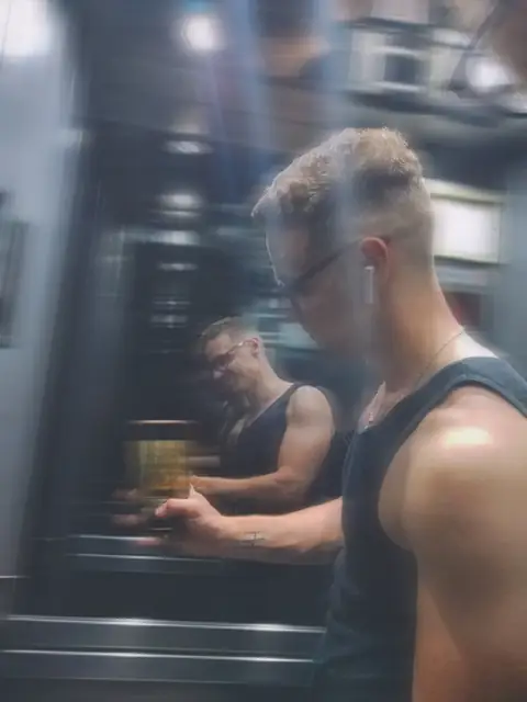 Oliver on OnlyFans