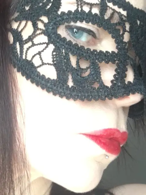 Scarlett Nights on OnlyFans