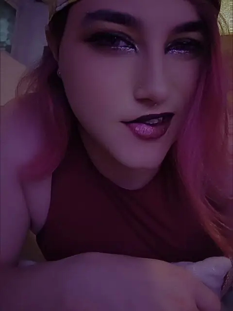 Greenwood Elf (Trans) on OnlyFans