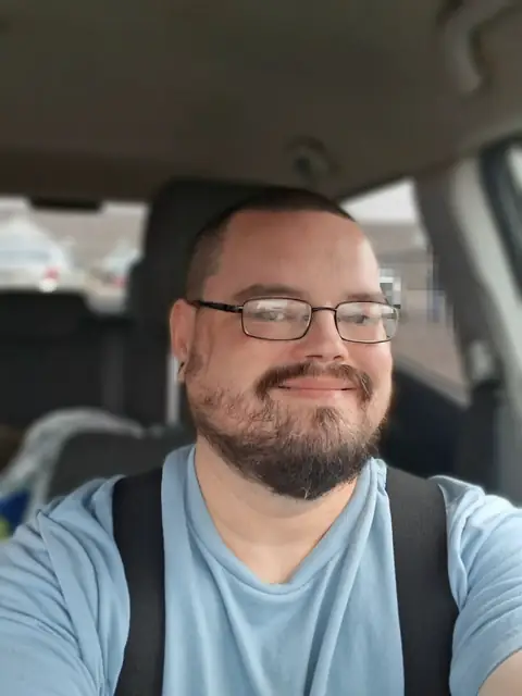 Zrraven (Trans) on OnlyFans