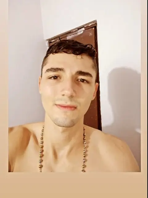 Luis Navas on OnlyFans
