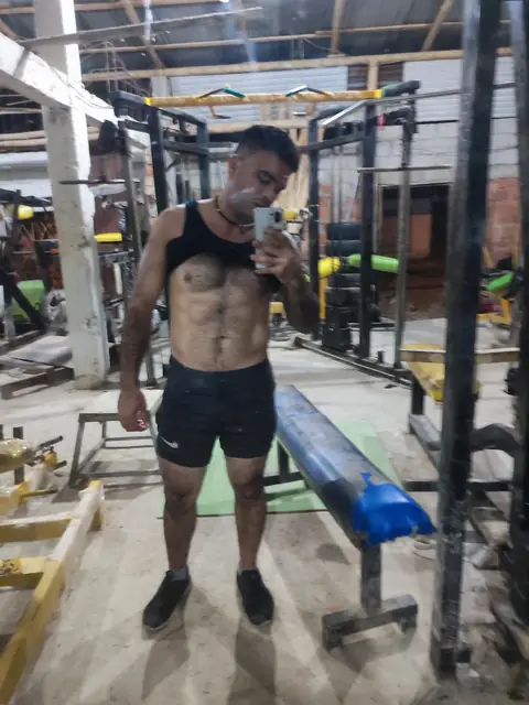 Luis flores on OnlyFans