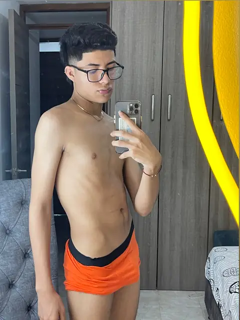 Marcoslam01 on OnlyFans
