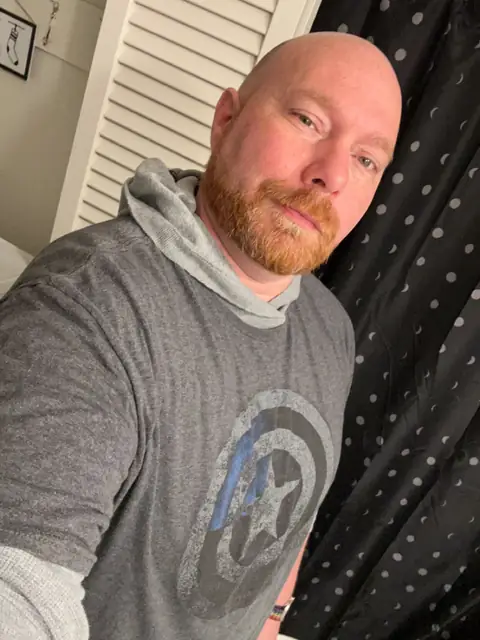 Mikec81 on OnlyFans