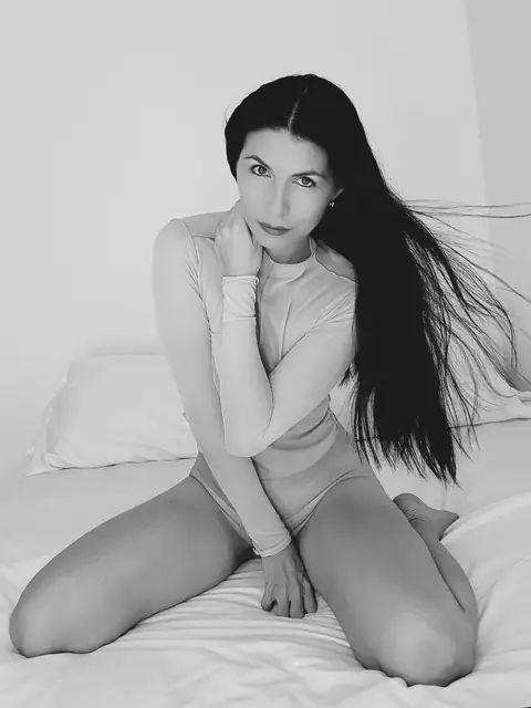 M a Romanoba on OnlyFans