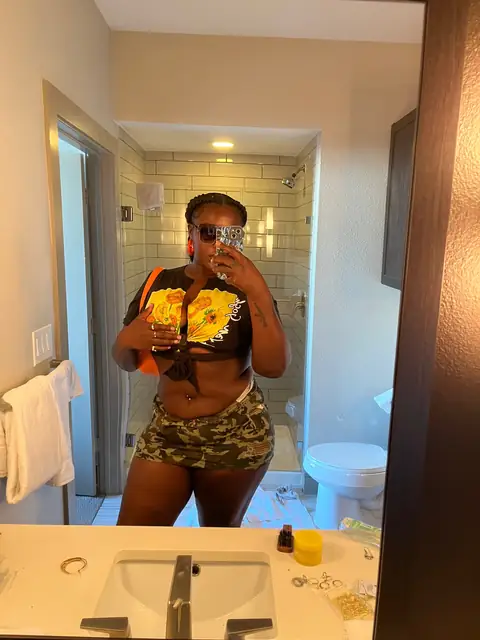 Naomii Lovee on OnlyFans