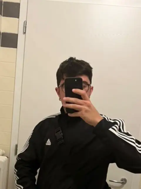 Looolmrt on OnlyFans