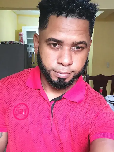 Negro_bello38 on OnlyFans