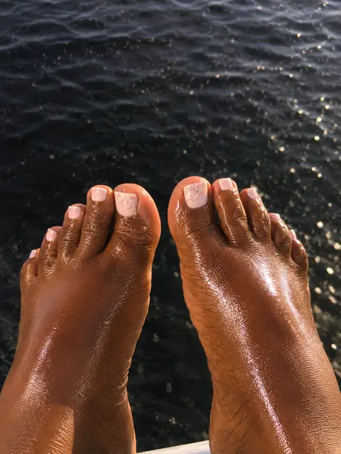 Pie PorFavor on OnlyFans