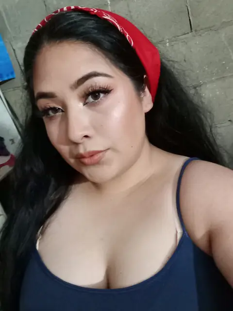 Yuli Feliz on OnlyFans