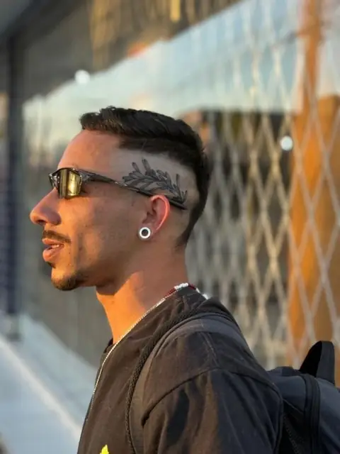 Mauricio on OnlyFans