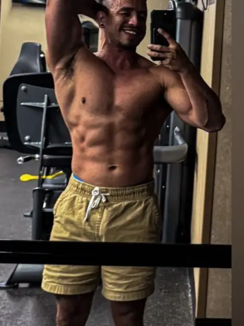Edison Mendez OnlyFans profile