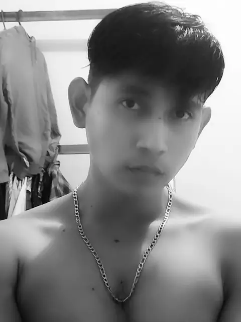 Luis Mu oz on OnlyFans