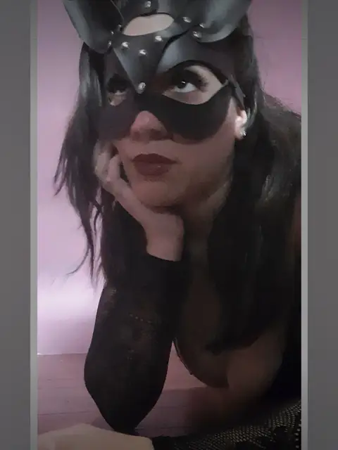 Domme Queen on OnlyFans