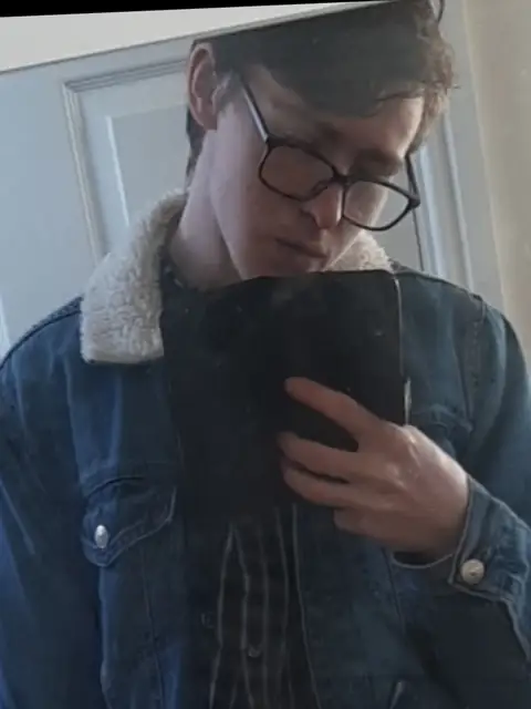 Connor x on OnlyFans
