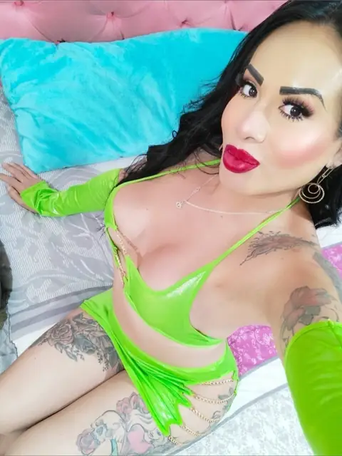 Vanesafoxy (Trans) on OnlyFans