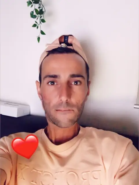 toulonnais83200 on OnlyFans