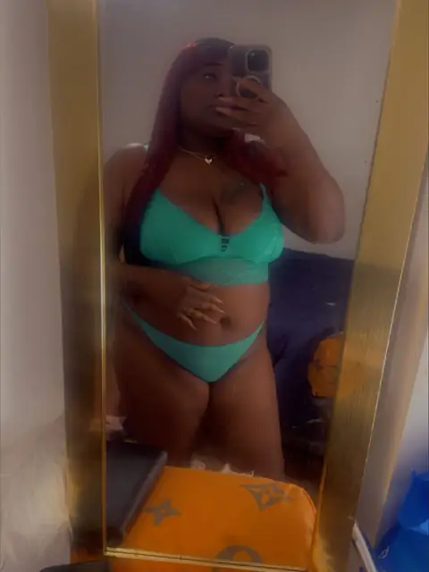 NaNa on OnlyFans