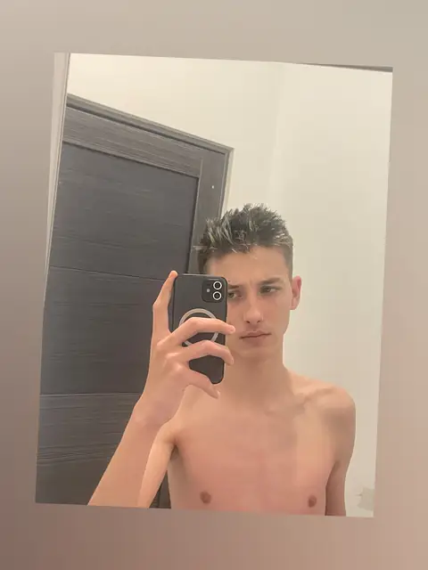 R zvan on OnlyFans
