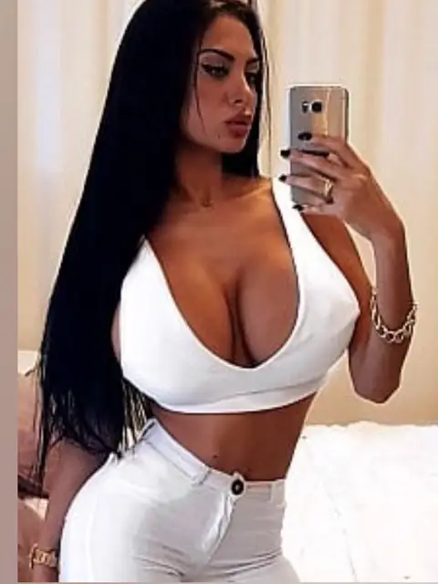Brunette on OnlyFans