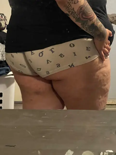 Em on OnlyFans