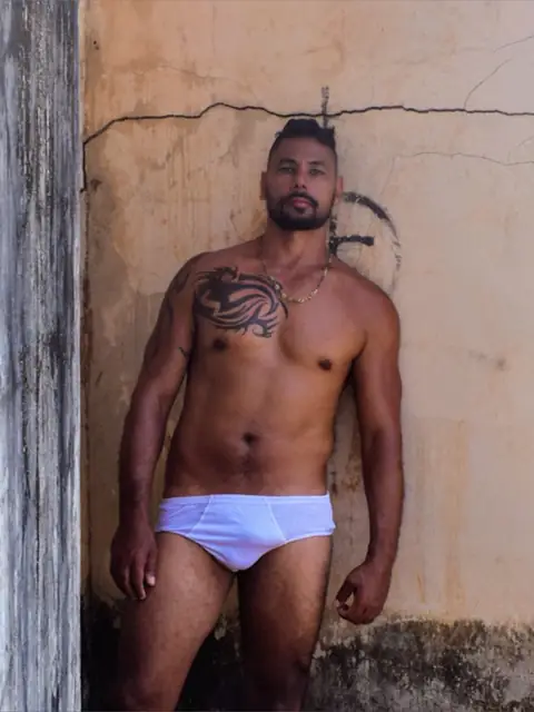 Erivanv19c on OnlyFans