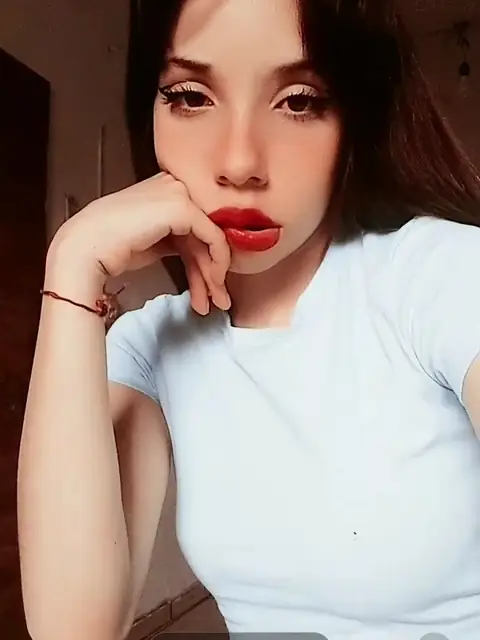 Aguustiina on OnlyFans