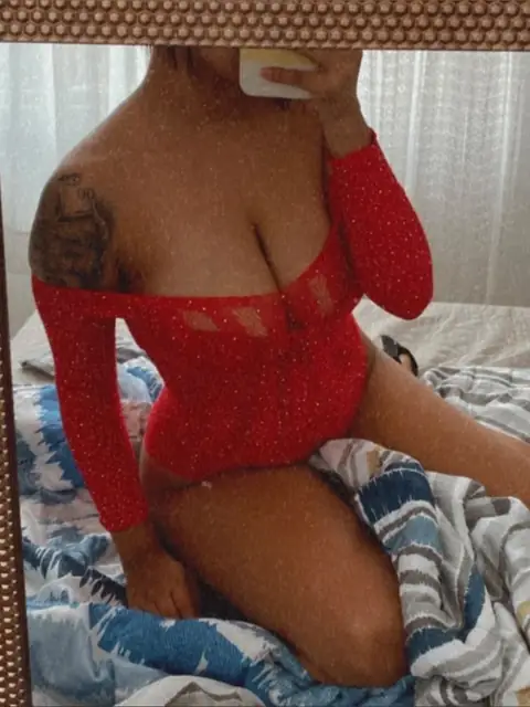 RoseLuxe on OnlyFans