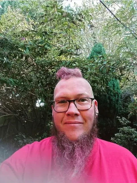 Karl Mace on OnlyFans