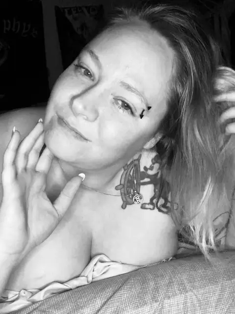 Elli Lynn on OnlyFans