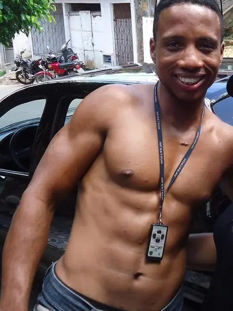 Leozinho oversoud on OnlyFans