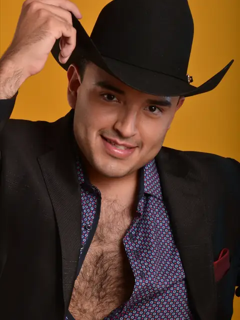 Charly Hern ndez Jr on OnlyFans